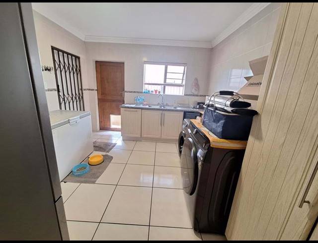 4 BEDROOM HOUSE FOR SALE IN MENKENKOP